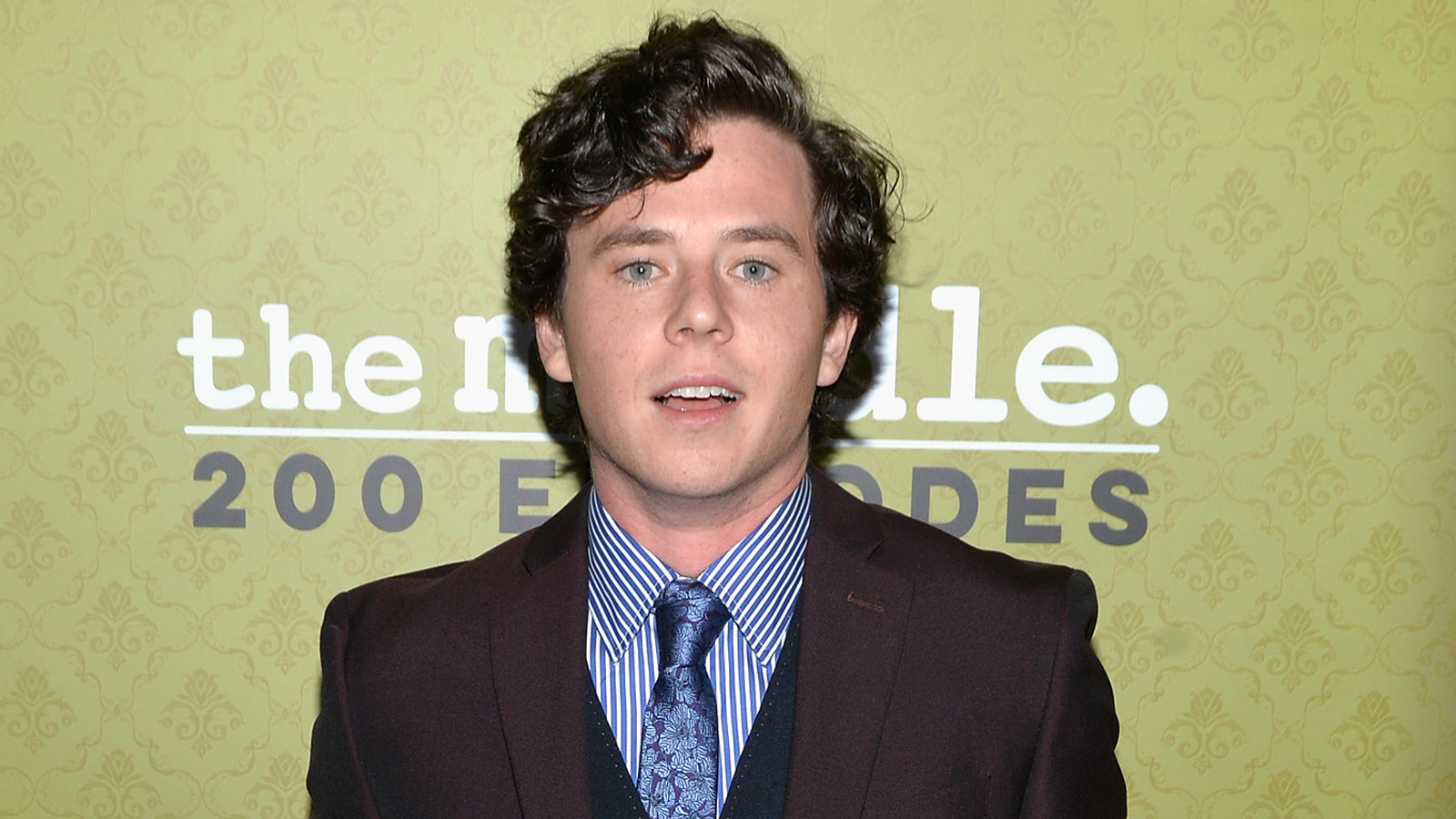 Charlie McDermott in The Middle: Axl Heck's Change from a Joke to a Fan ...